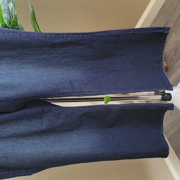 Z.Cavaricci sz 22 wide flared leg denim jeans - Picture 2 of 7